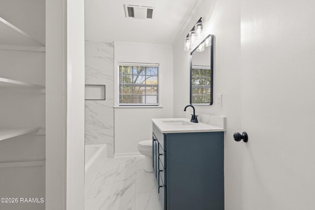 107 Kim Drive, Lafayette, LA 70503