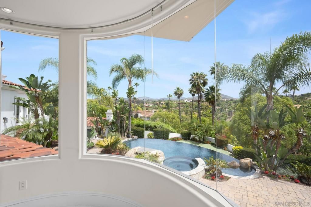Image 7 of property listing at 6319 Via Naranjal, Rancho Santa Fe, CA 92067