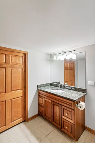 840 Kylemore Drive, Des Plaines, IL 60016