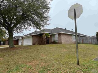 4717 Ashley Place Blvd, Pace, FL 32571