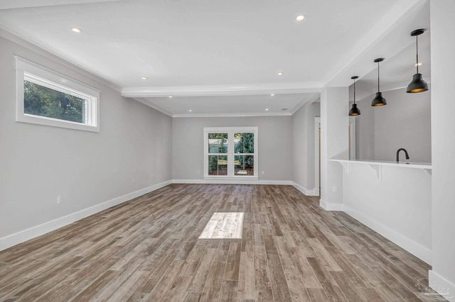 907 Bay Blvd, Pensacola, FL 32503