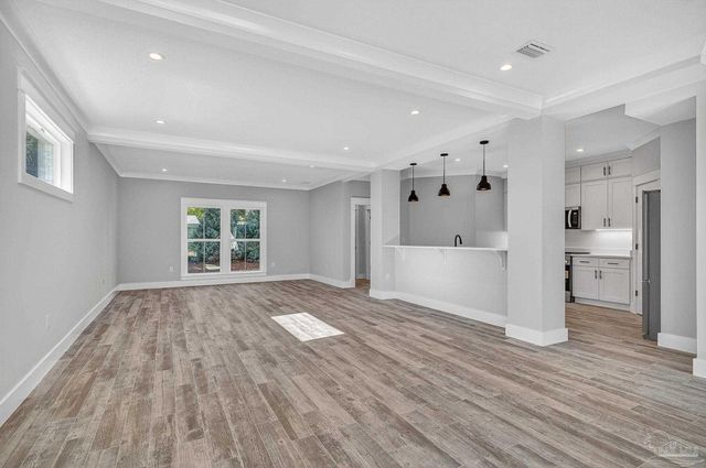 907 Bay Blvd, Pensacola, FL 32503