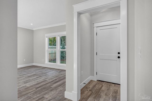 907 Bay Blvd, Pensacola, FL 32503