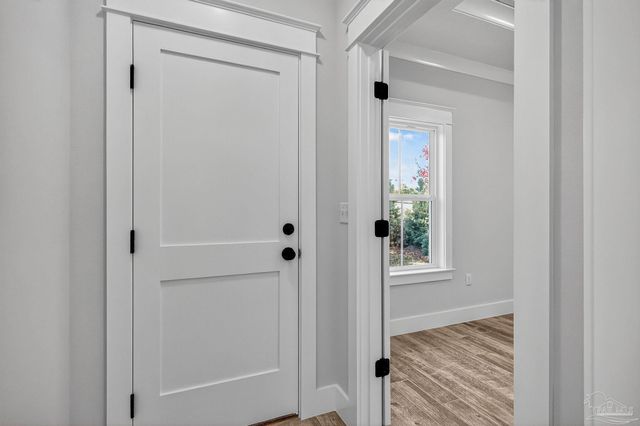 907 Bay Blvd, Pensacola, FL 32503