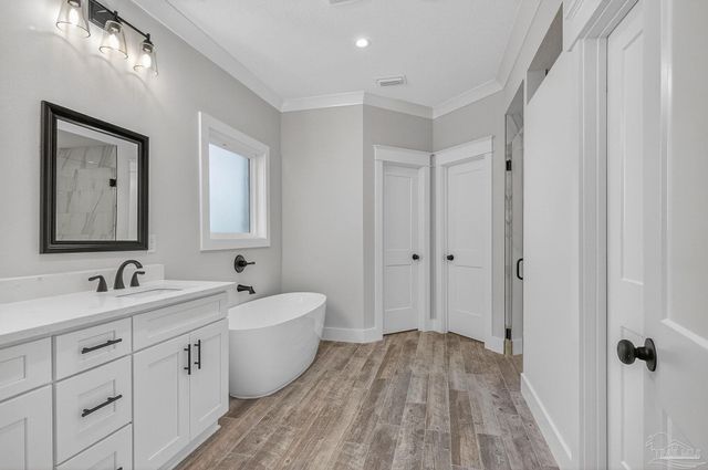 907 Bay Blvd, Pensacola, FL 32503