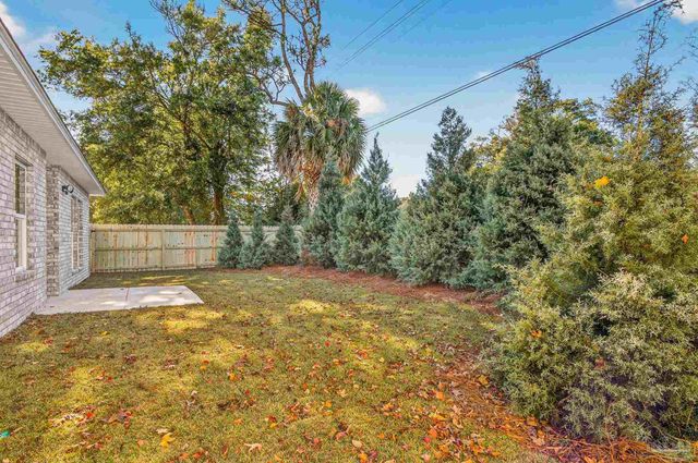 907 Bay Blvd, Pensacola, FL 32503