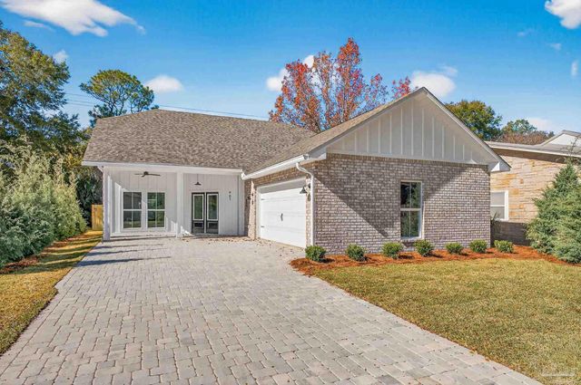 907 Bay Blvd, Pensacola, FL 32503