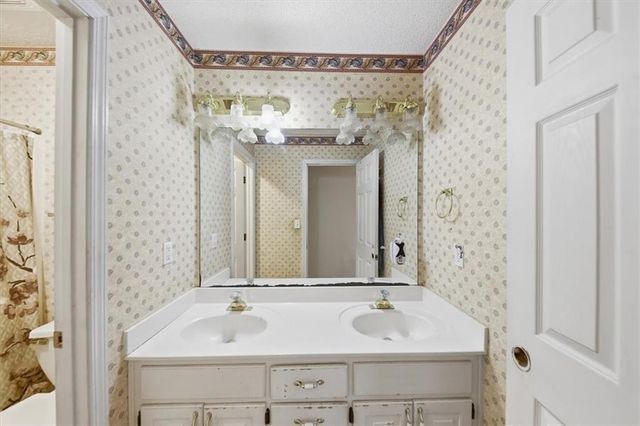 110 Varsailles Place, Ellenwood, GA 30294