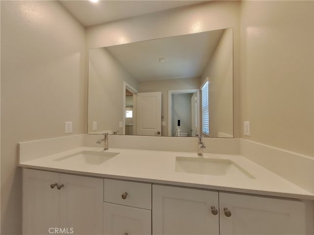 31720 Willowood Way, Menifee, CA 92584