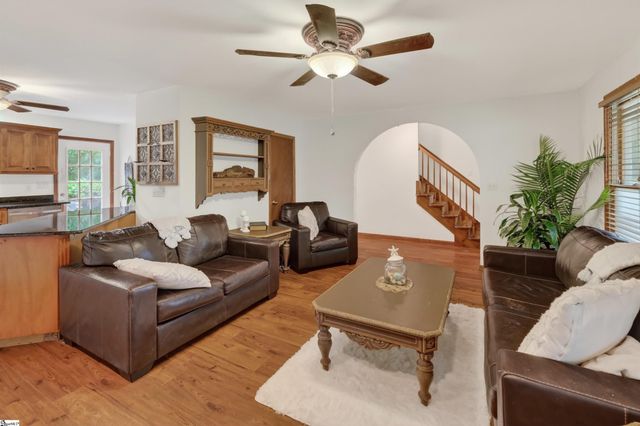 149 Lake Forest Circle, Easley, SC 29642