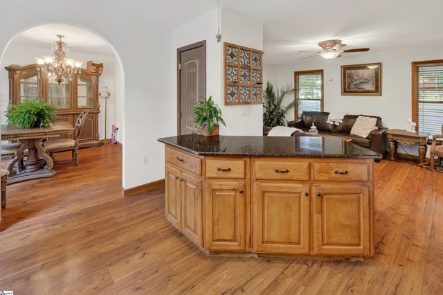 149 Lake Forest Circle, Easley, SC 29642