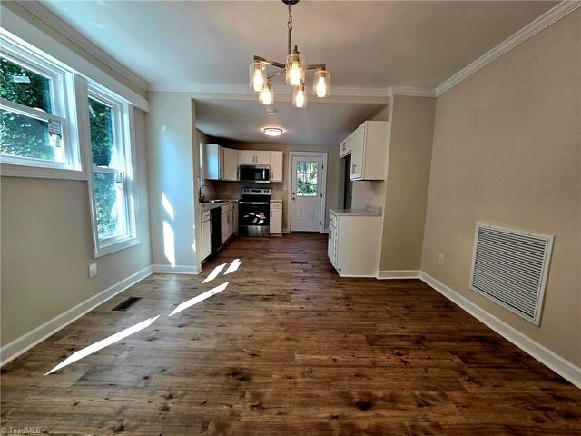 910 Dillard Street, Greensboro, NC 27403