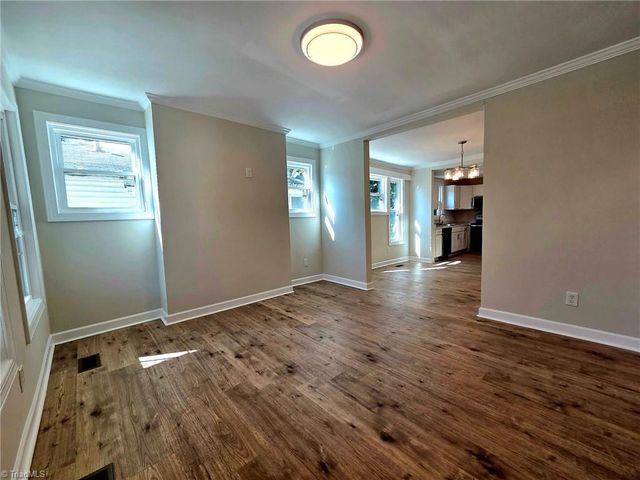 910 Dillard Street, Greensboro, NC 27403