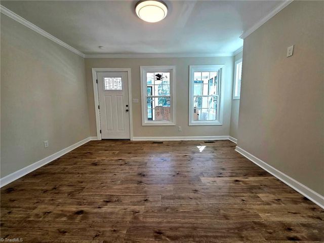 910 Dillard Street, Greensboro, NC 27403