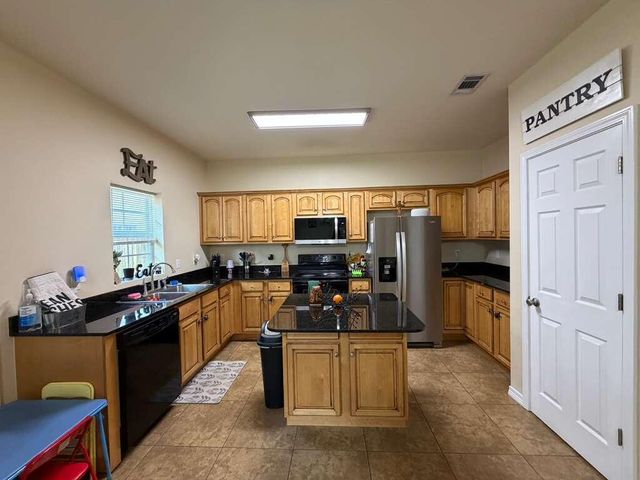 1529 Bentley Circle, Fort Walton Beach, FL 32547