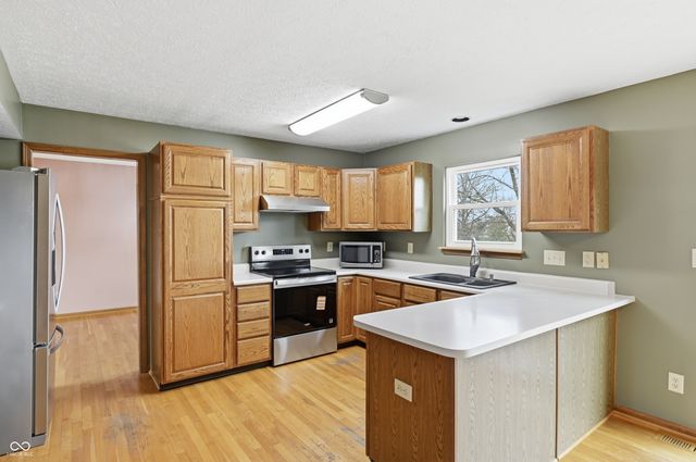 6551 Calla Lily Drive, Indianapolis, IN 46237