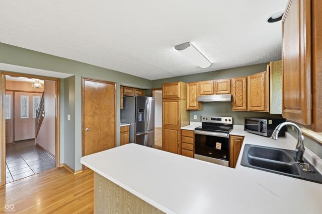 6551 Calla Lily Drive, Indianapolis, IN 46237