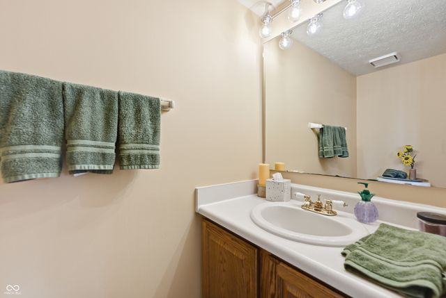 6551 Calla Lily Drive, Indianapolis, IN 46237