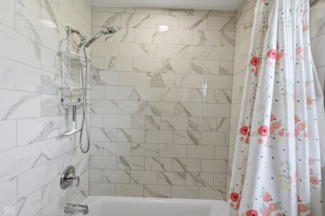 6551 Calla Lily Drive, Indianapolis, IN 46237