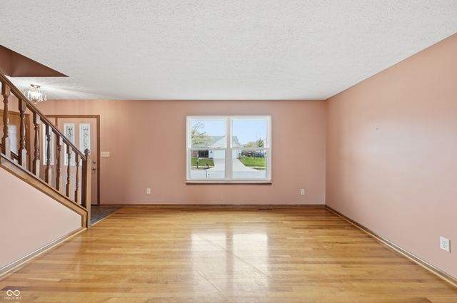 6551 Calla Lily Drive, Indianapolis, IN 46237