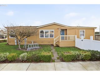 1000 S MCKERN Ct 45, Newberg, OR 97132