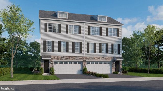 219 WINDING RD, Forks Township, PA 18040