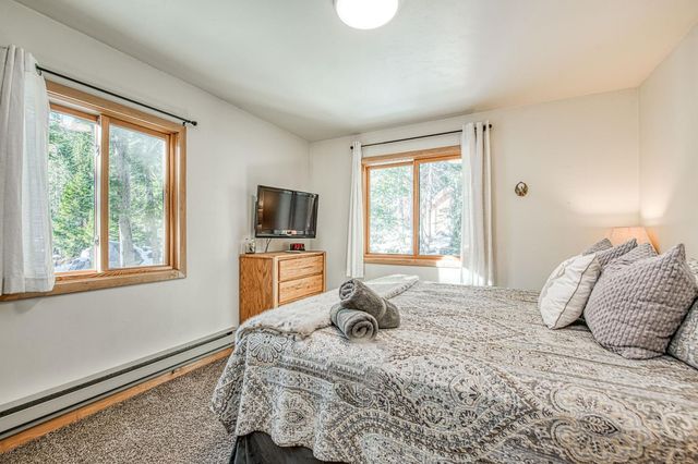 55578 Cordwood Road, Shaver Lake, CA 93664