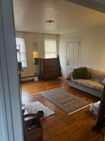 28 Brook Street, Brattleboro, VT 05301