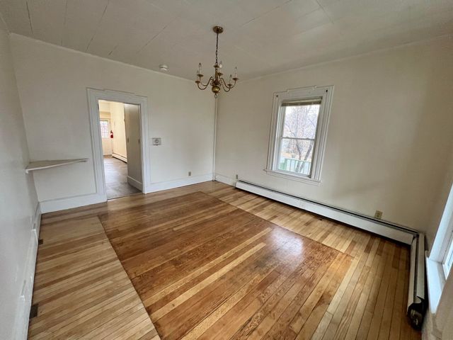 28 Brook Street, Brattleboro, VT 05301