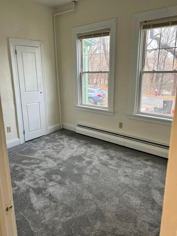 28 Brook Street, Brattleboro, VT 05301