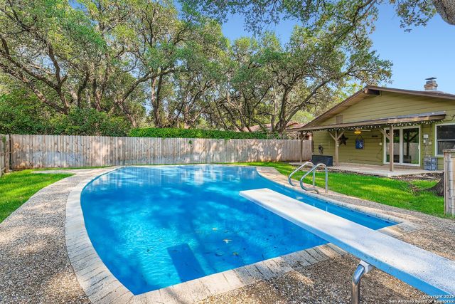 5723 Cary Grant Drive, San Antonio, TX 78240