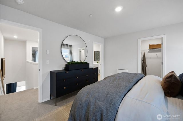 34160 Pinnacle Peak Avenue SE, Black Diamond, WA 98010