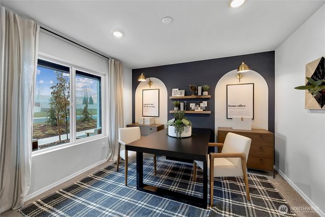34160 Pinnacle Peak Avenue SE, Black Diamond, WA 98010