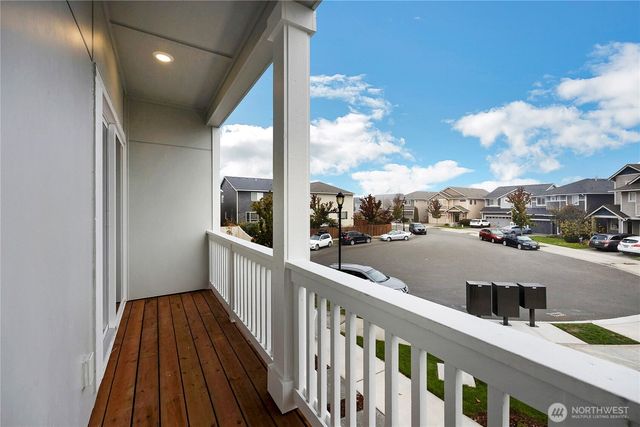 34160 Pinnacle Peak Avenue SE, Black Diamond, WA 98010