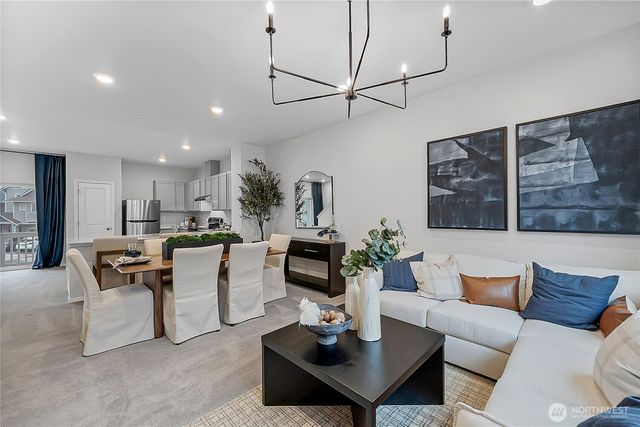 34160 Pinnacle Peak Avenue SE, Black Diamond, WA 98010