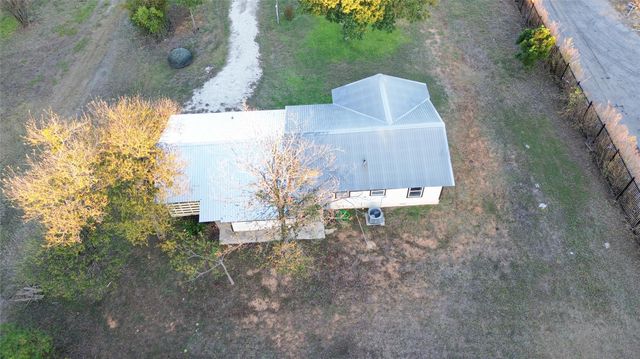 209 County Road 310, Rockdale, TX 76567