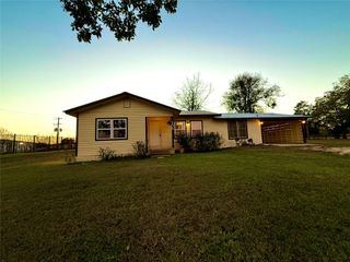 209 County Road 310, Rockdale, TX 76567