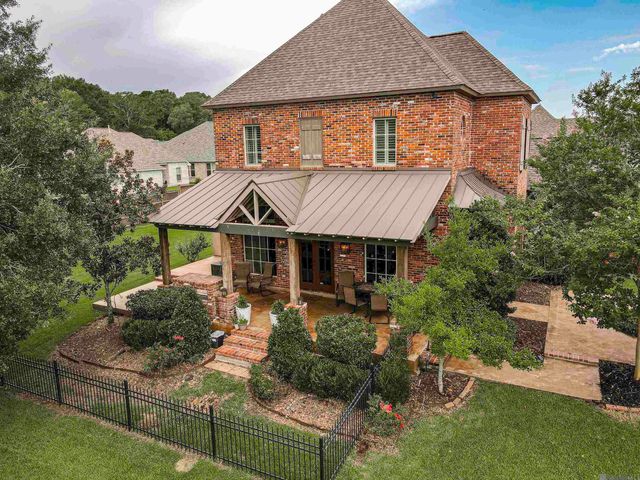 1944 Royal Troon Ct, Zachary, LA 70791