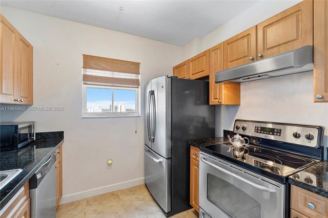 2600 SW 27th Ave PH07, Miami, FL 33133