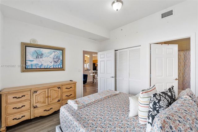 2600 SW 27th Ave PH07, Miami, FL 33133