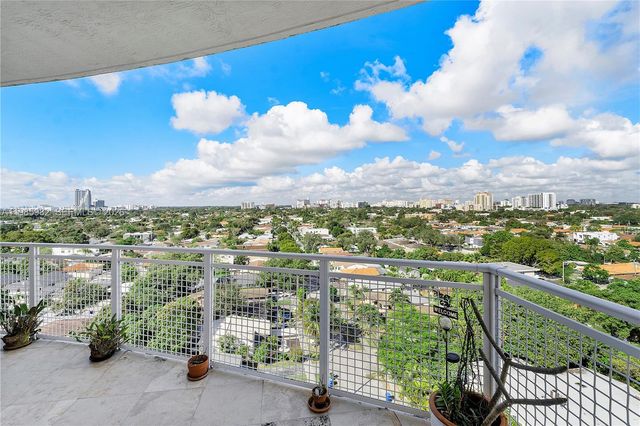 2600 SW 27th Ave PH07, Miami, FL 33133