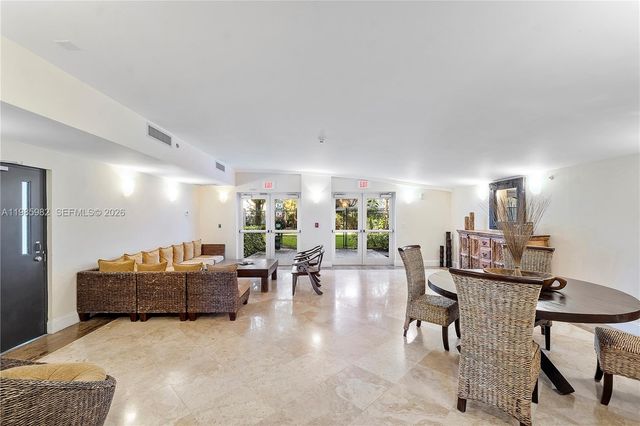 2600 SW 27th Ave PH07, Miami, FL 33133