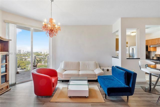 2600 SW 27th Ave PH07, Miami, FL 33133