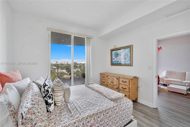 2600 SW 27th Ave PH07, Miami, FL 33133