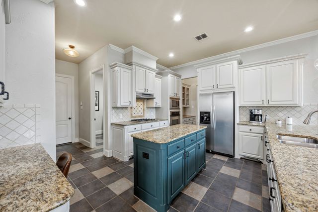 959 Terrace Drive, Lantana, TX 76226