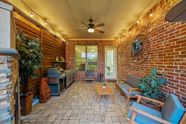 959 Terrace Drive, Lantana, TX 76226