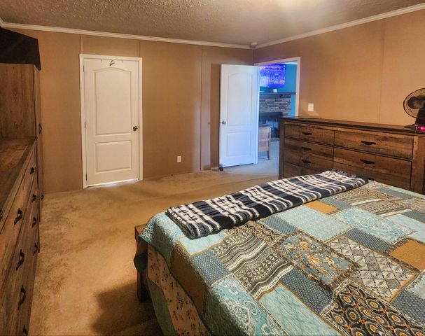 3452 Seventy Six Falls Road Road, Albany, KY 42602