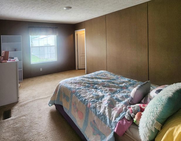 3452 Seventy Six Falls Road Road, Albany, KY 42602