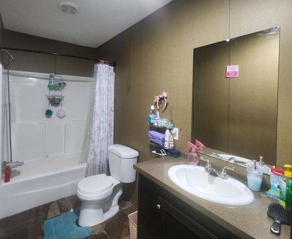 3452 Seventy Six Falls Road Road, Albany, KY 42602