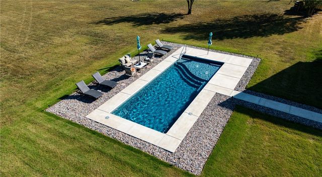 9801 Rebel Road, Gravette, AR 72736